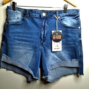 Mom High Rise Shorts Gemma size 14W